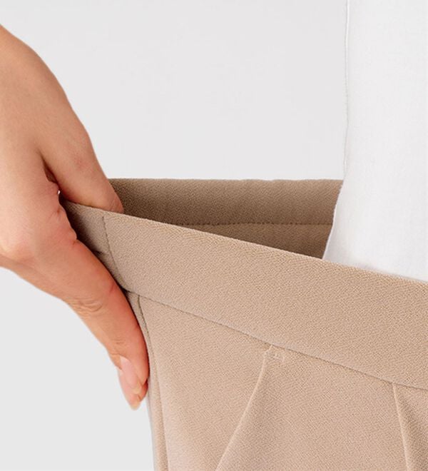 BELLUNA（ベルーナ）の「裏起毛ジョーゼット素材テーパードパンツ（テーパードパンツ）」｜詳細画像