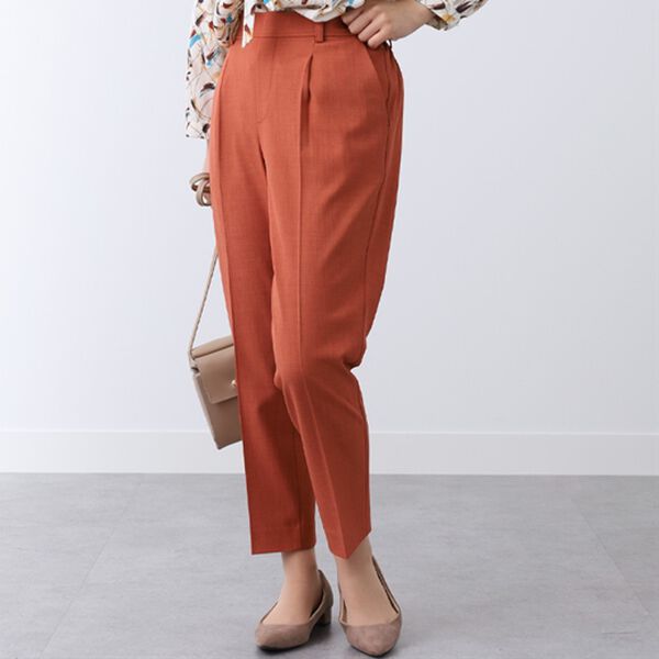 BELLUNA（ベルーナ）の「快適機能付！美脚見えテーパードパンツ（テーパードパンツ）」｜テラコッタ