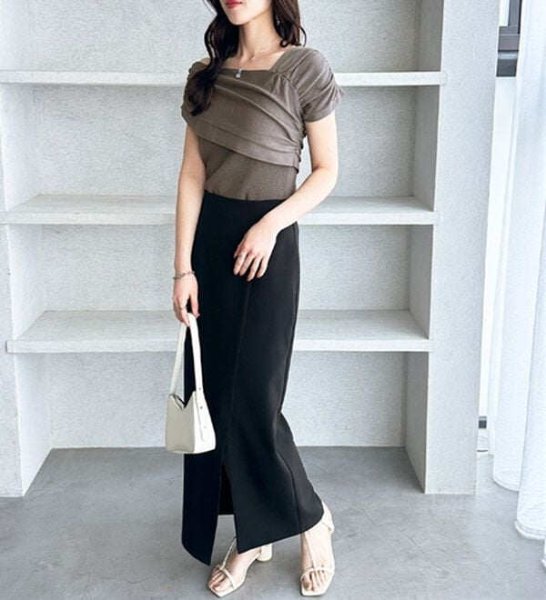 GeeRA（ジーラ）の「ドレープデザイン２ＷＡＹネックニット（ニット・セーター）」｜詳細画像