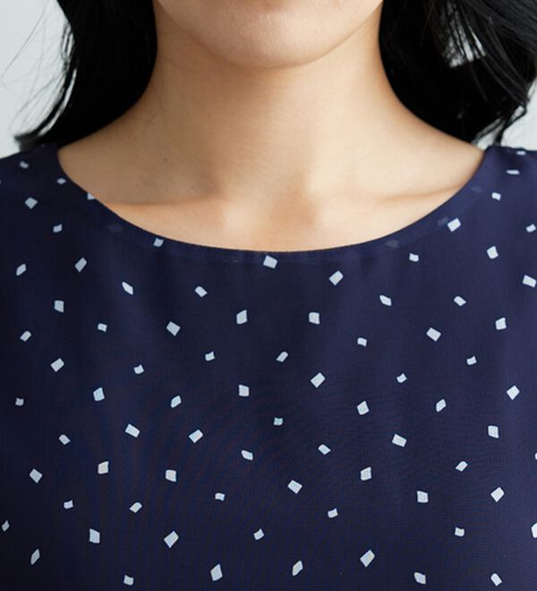 BELLUNA（ベルーナ）の「シフォン素材ドルマンデザインブラウス（ブラウス）」｜詳細画像