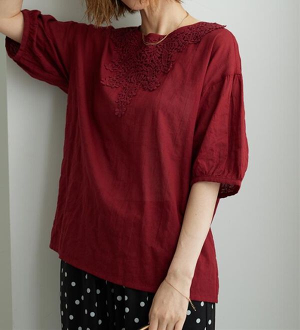 BELLUNA（ベルーナ）の「華やかモチーフレースデザインブラウス（ブラウス）」｜詳細画像