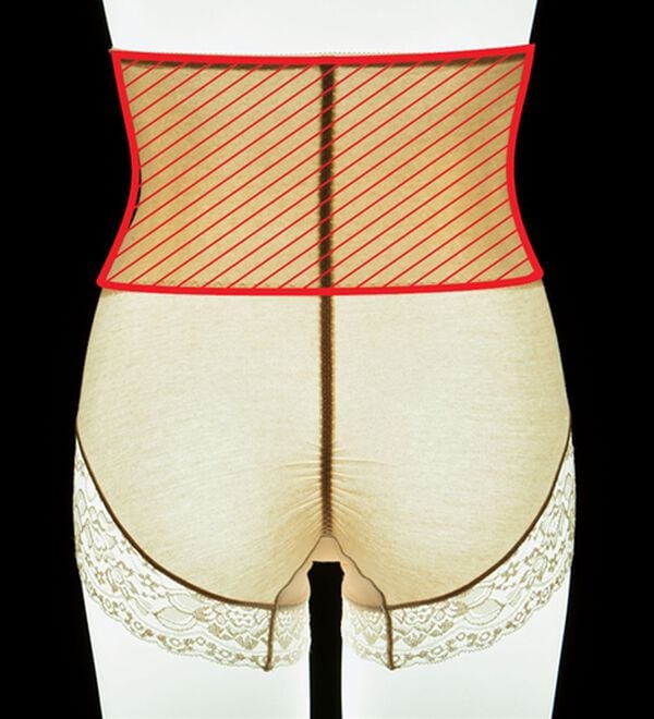 LAVIENNE（ラヴィエンヌ）の「５０代からの快適ショーツガードル（ショーツ）」｜詳細画像