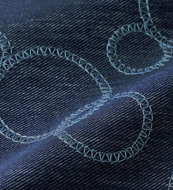 ルフラン（ルフラン）の「刺しゅうデニム調プルオーバー（カットソー）」｜詳細画像