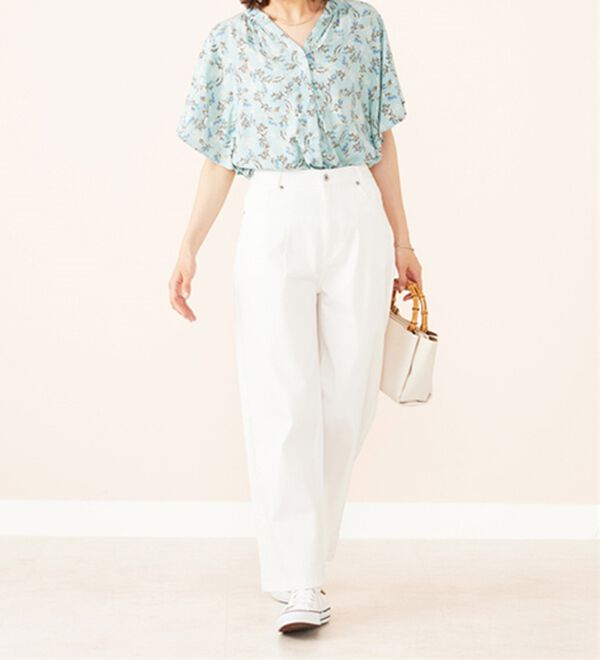 BELLUNA（ベルーナ）の「レーヨン素材袖フレアーブラウス（ブラウス）」｜詳細画像