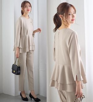 GeeRA（ジーラ）の「【2点セット】ペプラムティアードブラウスセットアップ（その他スーツ）」｜グレージュ