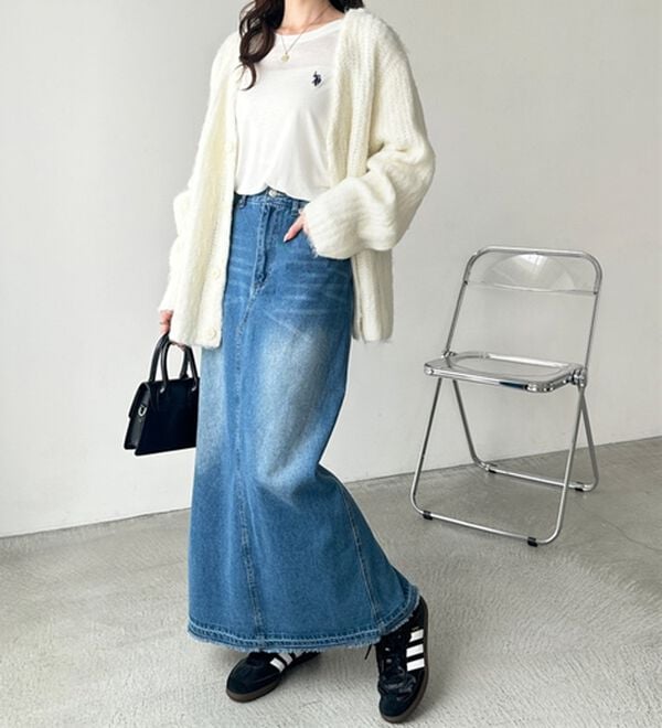 GeeRA（ジーラ）の「バックスリットデニムロングスカート（ロングスカート）」｜詳細画像