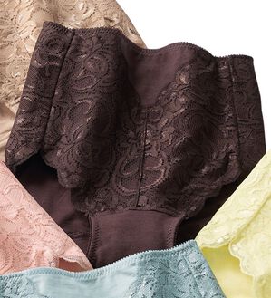 LAVIENNE（ラヴィエンヌ）の「レースがうれしいたっぷりショーツ　単品（ショーツ）」｜濃ブラウン