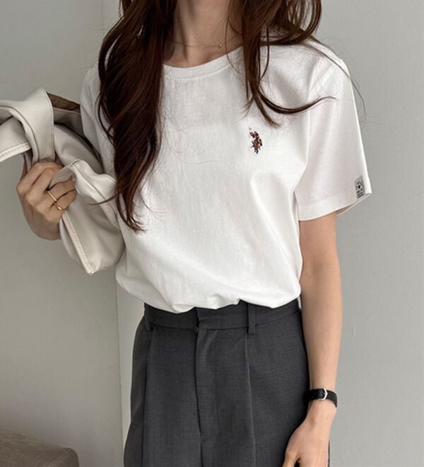 GeeRA（ジーラ）の「【ＵＳ．ＰＯＬＯ．ＡＳＳＮ】接触冷感ワンポイント刺繍Ｔシャツ（Tシャツ）」｜オフホワイト&times;カラー