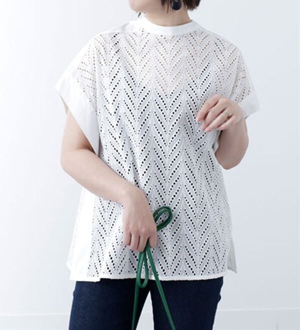 BELLUNA（ベルーナ）の「リーフ刺しゅうブラウス（ブラウス）」｜オフ白