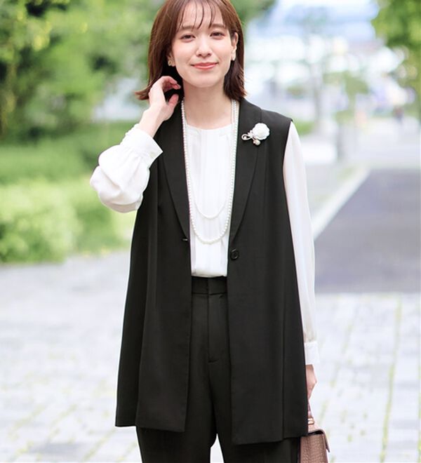 Viola e Viola（ヴィオラ エ ヴィオラ）の「【５つの機能付】３点セットジレパンツスーツ（パンツスーツ）」｜詳細画像