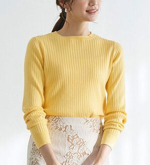 Pierrot（ピエロ）の「【洗濯機で洗える】ネックが選べるシルクタッチリブニット（ニット・セーター）」｜イエロー