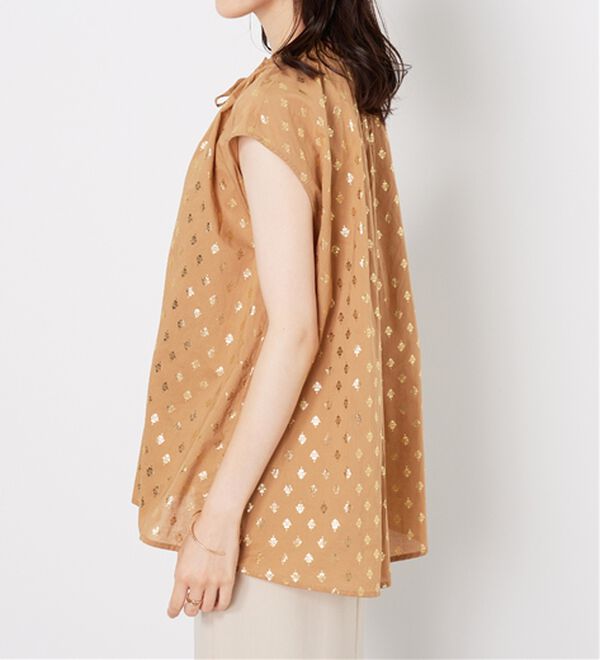 BELLUNA（ベルーナ）の「プロヴァンス箔プリントブラウス（ブラウス）」｜詳細画像