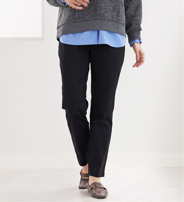 BELLUNA（ベルーナ）の「サラリ快適！蓄熱綿サテンストレッチカラーパンツ（フルレングスパンツ）」｜詳細画像