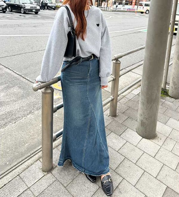 GeeRA（ジーラ）の「ロゴ＆ハート刺しゅう裏起毛スウェット（トレーナー・スウェット）」｜詳細画像