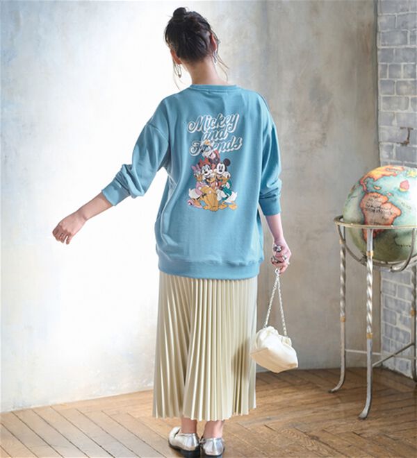 BELLUNA（ベルーナ）の「＜Ｄｉｓｎｅｙ＞【ミッキー＆フレンズ】バックプリントトレーナー（トレーナー・スウェット）」｜詳細画像