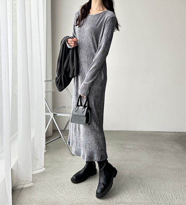 GeeRA（ジーラ）の「ベロアプリーツロングワンピース（その他ワンピース）」｜詳細画像