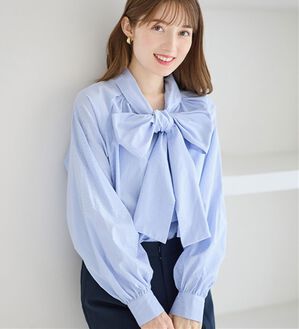 alotta（アロッタ）の「前後２ＷＡＹボウタイデザインシャツブラウス（ブラウス）」｜ブルーストライプ