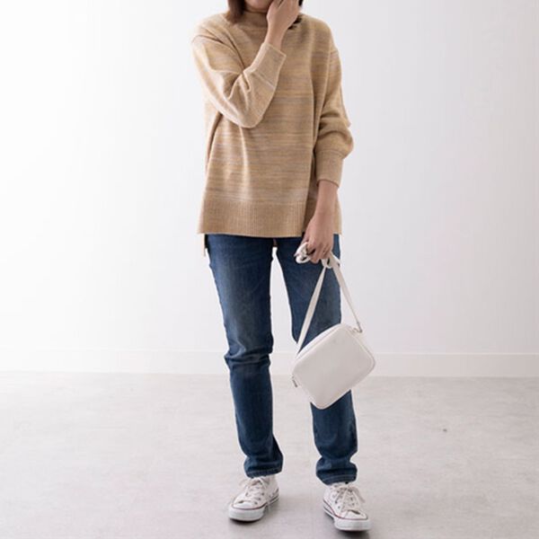 BELLUNA（ベルーナ）の「かすり調ハイネックニットチュニック（ニット・セーター）」｜詳細画像
