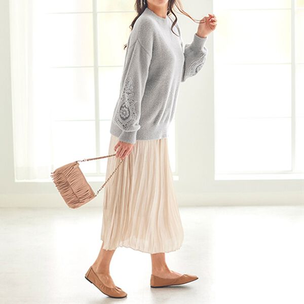 BELLUNA（ベルーナ）の「ふんわりシャギー袖レース使いセーター（ニット・セーター）」｜詳細画像