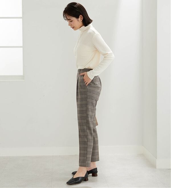 BELLUNA（ベルーナ）の「サマ見えＷウール調テーパードパンツ（テーパードパンツ）」｜詳細画像