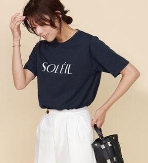 Pierrot（ピエロ）の「【イージーケア】選べるロゴＴシャツ（Tシャツ）」｜B／ネイビー／オフホワイト