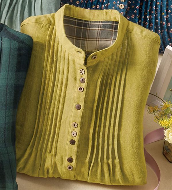 BELLUNA（ベルーナ）の「綿１００％ダブルガーゼオーバーブラウス（ブラウス）」｜カラシ