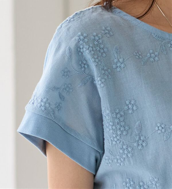 BELLUNA（ベルーナ）の「刺しゅうレース切替プルオーバー（カットソー）」｜詳細画像