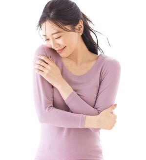 LAVIENNE（ラヴィエンヌ）の「テンセル（ＴＭ）繊維コットン混７分袖インナー（肌着・インナーウェア）」｜詳細画像