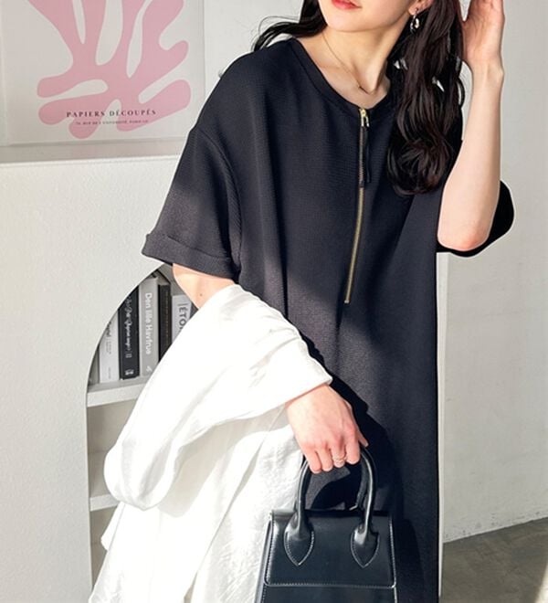 GeeRA（ジーラ）の「【ひんやり/着痩せ】ハーフジップ大人Ｔシャツワンピース（カットソーワンピース）」｜詳細画像