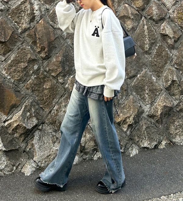 GeeRA（ジーラ）の「サガラ刺繍裏起毛スウェット（トレーナー・スウェット）」｜詳細画像