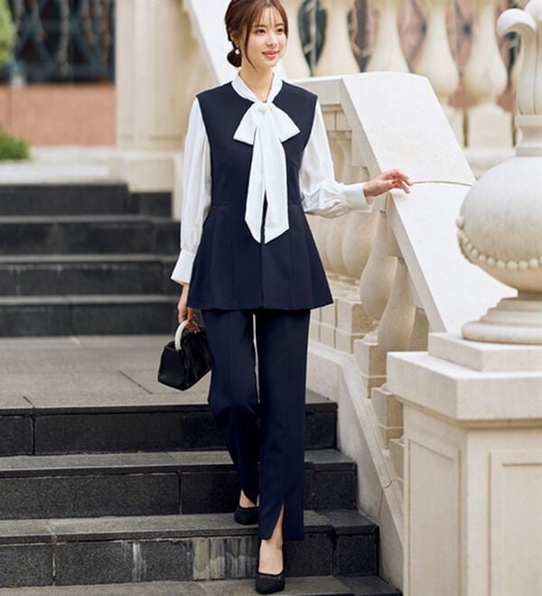 GeeRA（ジーラ）の「【入卒式/セレモニー】ペプラムベストセットアップスーツ（パンツスーツ）」｜詳細画像