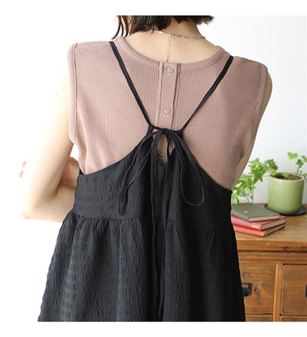 GeeRA（ジーラ）の「スナップボタンワッフルクロップドトップス（カットソー）」｜詳細画像