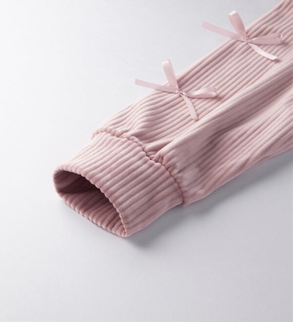 YU'NOW（ユナウ）の「【上下２点セット】ベロアリボンルームウェア（パジャマ・ルームウェア）」｜詳細画像