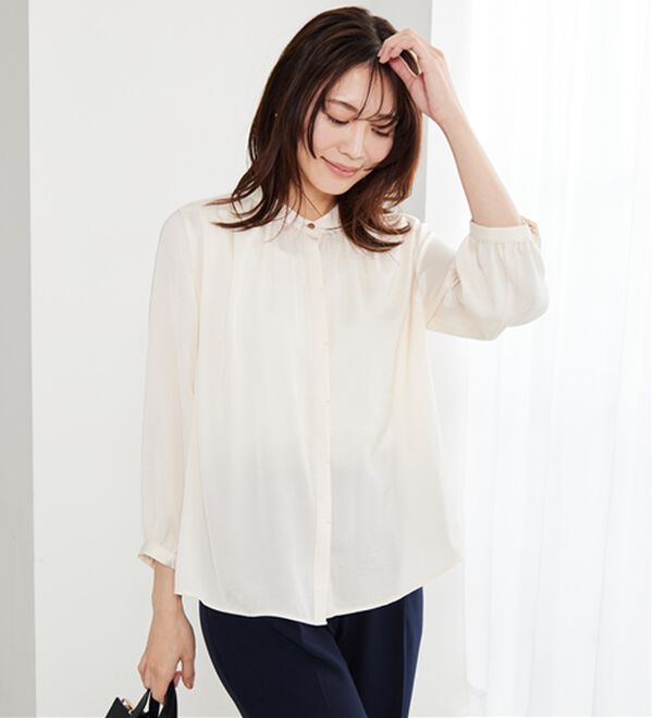 BELLUNA（ベルーナ）の「＜Ｃ／Ｓ＞サテン素材ギャザーデザインブラウス（ブラウス）」｜詳細画像