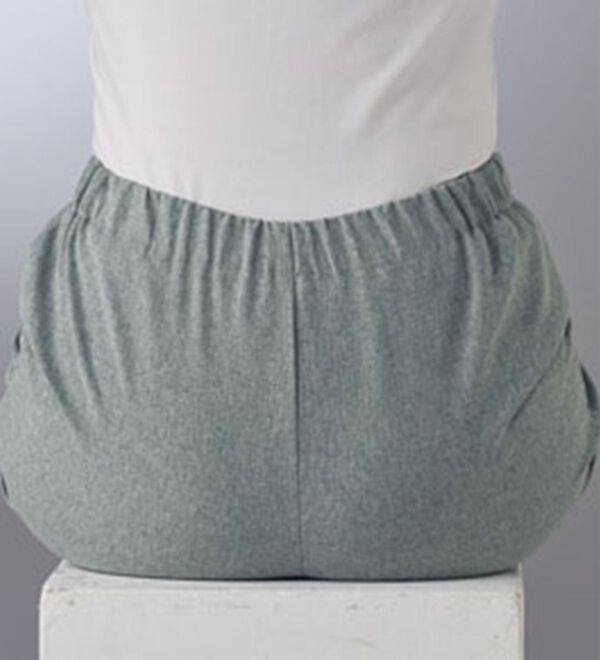 BELLUNA（ベルーナ）の「日本製裾ファスナーパンツ（フルレングスパンツ）」｜詳細画像