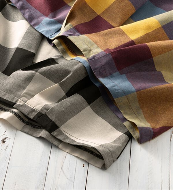 Viola e Viola（ヴィオラ エ ヴィオラ）の「ビッグチェック裾タックブラウス（ブラウス）」｜詳細画像