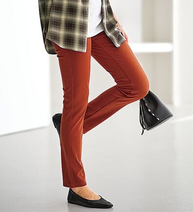 BELLUNA（ベルーナ）の「美ストレッチ素材レギンスパンツ（スパッツ・レギンス）」