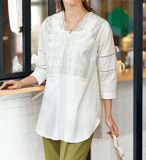 BELLUNA（ベルーナ）の「お食事会に頼れる一枚レース切替ブラウス（チュニック）」｜詳細画像