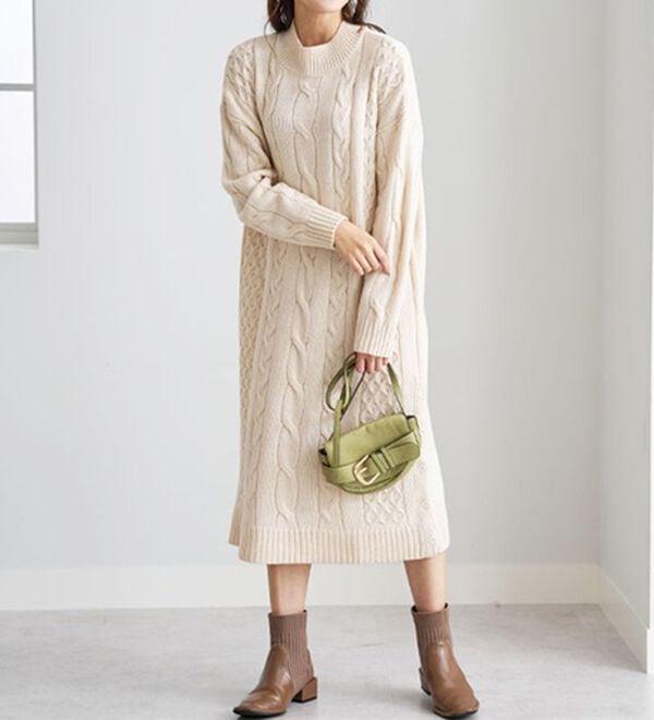 BELLUNA（ベルーナ）の「ケーブル柄ロング丈ニットワンピース（ニットワンピース）」｜詳細画像