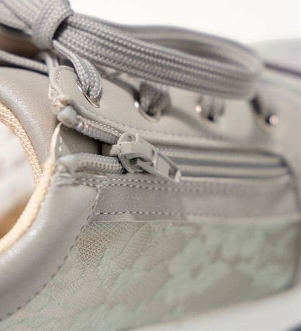 BELLUNA（ベルーナ）の「５Ｅレース使いエアースニーカー（スニーカー）」｜詳細画像