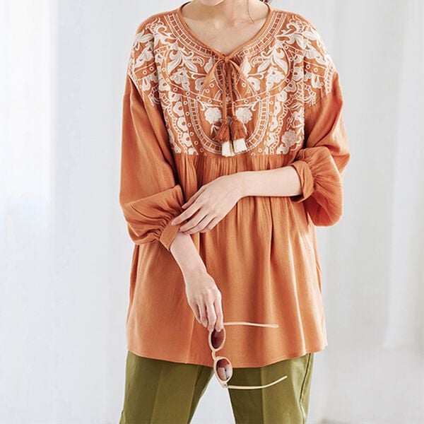 RANAN（ラナン）の「楊柳刺しゅうブラウス（ブラウス）」｜詳細画像