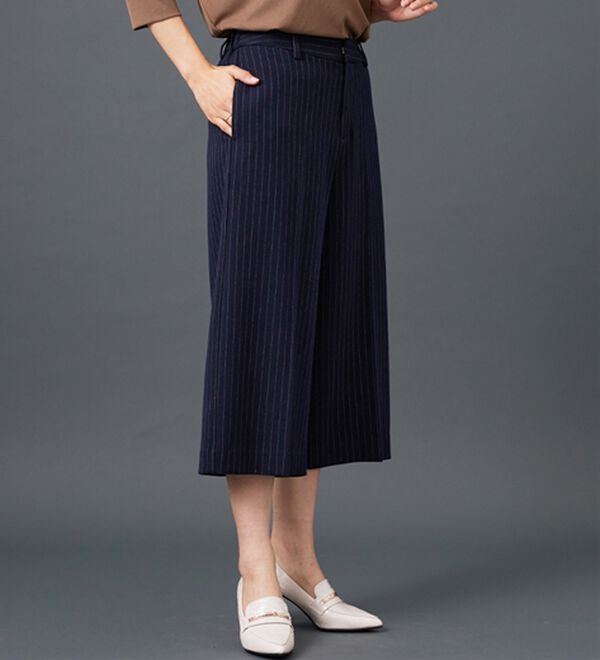 BELLUNA（ベルーナ）の「サマ見え（スーパーウォーム）ウール調センタープレスクロップドパンツ（クロップドパンツ）」｜詳細画像