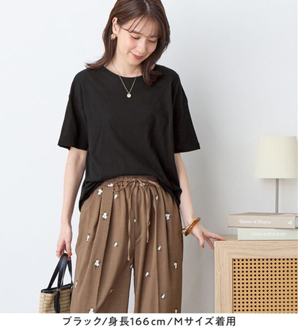 Viola e Viola（ヴィオラ エ ヴィオラ）の「ほんのり透け感綿混セミシアートップス（カットソー）」｜詳細画像