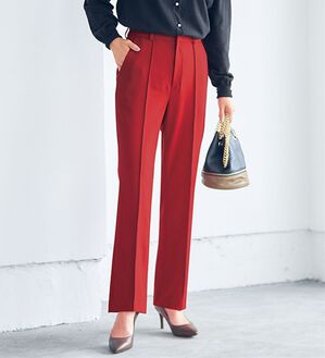 VINNO（ヴィノ）の「ソフトサーモ混裏起毛ストレッチセミフレアーパンツ（フルレングスパンツ）」｜レッド