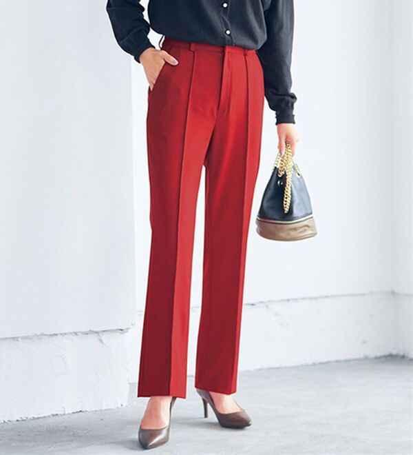 VINNO（ヴィノ）の「ソフトサーモ混裏起毛ストレッチセミフレアーパンツ（フルレングスパンツ）」｜レッド