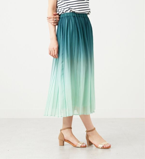 BELLUNA（ベルーナ）の「プリーツデザイングラデーションスカート（ロングスカート）」｜詳細画像