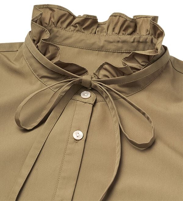 RANAN（ラナン）の「プチフリルリボン付きブラウス（ブラウス）」｜詳細画像