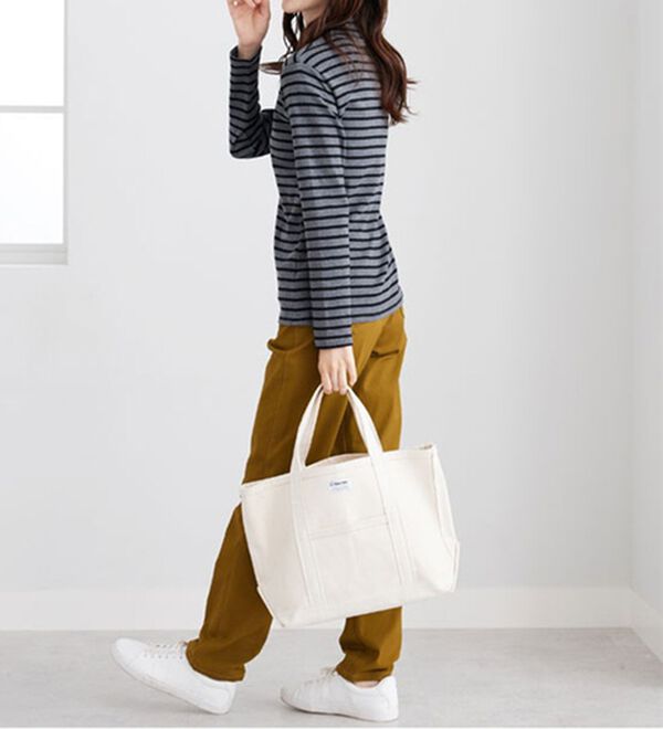 BELLUNA（ベルーナ）の「吸湿発熱ハイネックプルオーバー（カットソー）」｜詳細画像