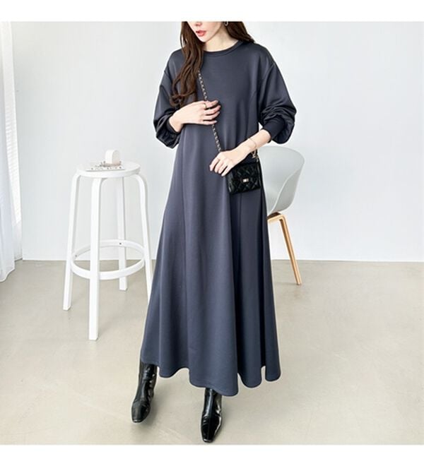 GeeRA（ジーラ）の「【再入荷】1枚で決まる！ハーフジップフレアワンピース（カットソーワンピース）」｜詳細画像