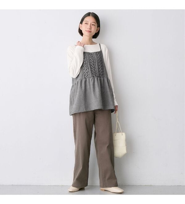 Viola e Viola（ヴィオラ エ ヴィオラ）の「Ｔシャツ付き刺しゅうキャミソールトップス（カットソー）」｜詳細画像